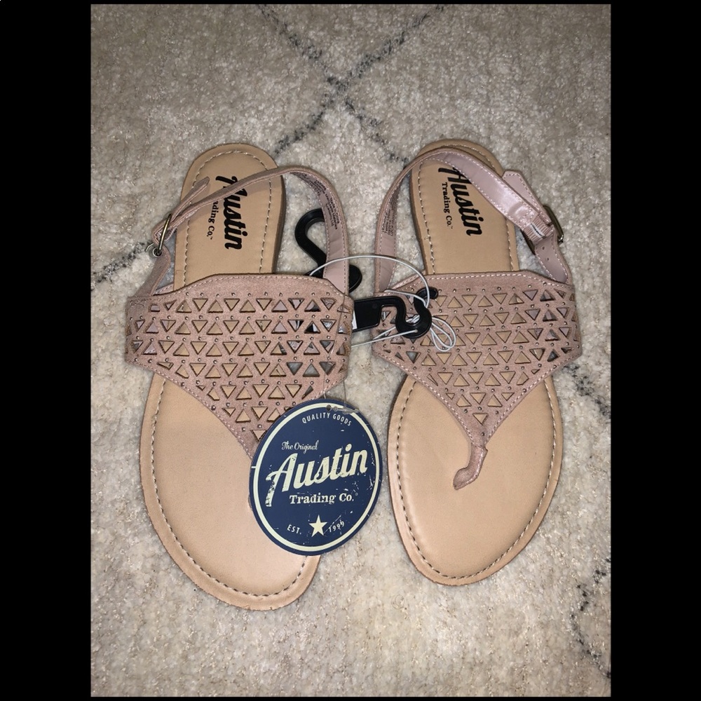 NWT tan sandals